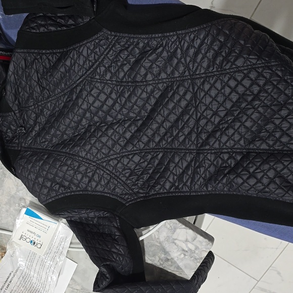 Quilted black jacket - Picture 4 of 4